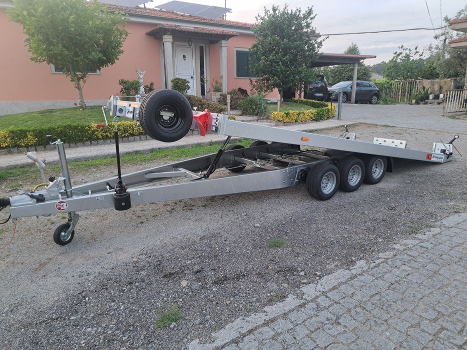 Atrelado porta carros