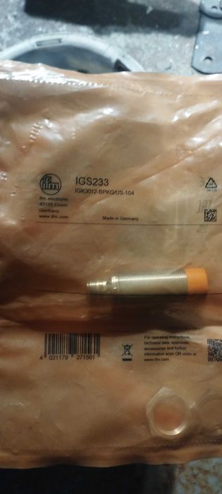 Індуктивний датчик IFM IGS233 (IGK3012‑BPKG/US‑104)