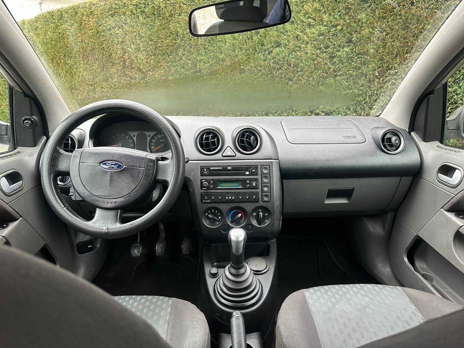 Ford Fiesta 1.4 Gasolina