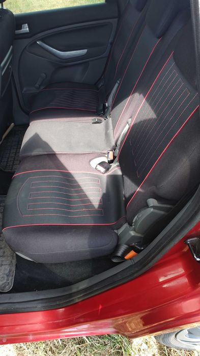 Samochód Ford C-Max