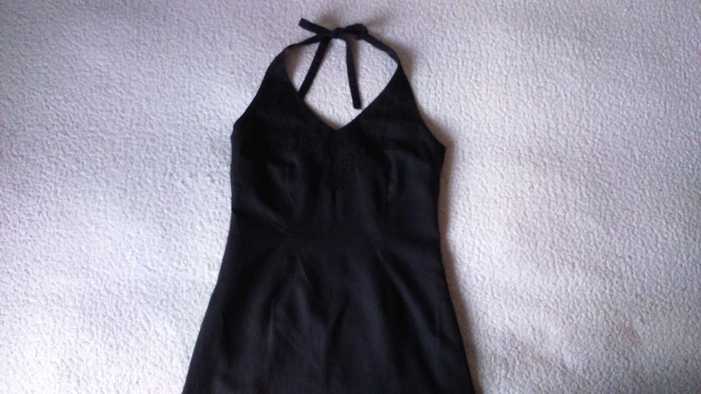 Чорна сукня з льону  від H&M    р.36