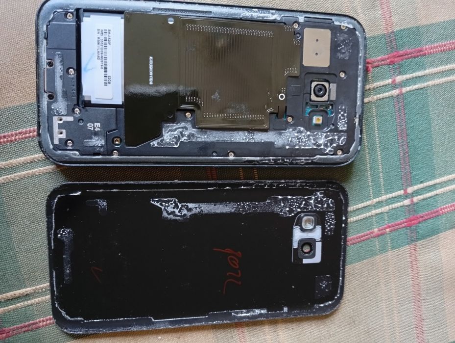 Samsung A5 e Huawei com avaria