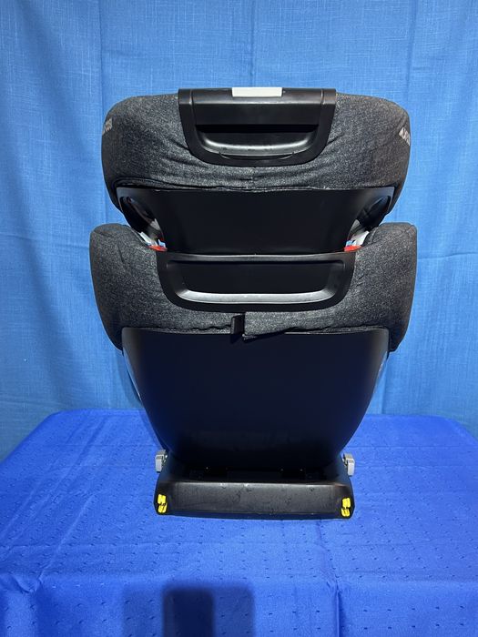 Fotelik samochodowy maxi cosi rodi fix 15-36 kg