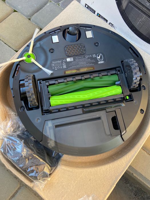Робот пилосос Roomba E5