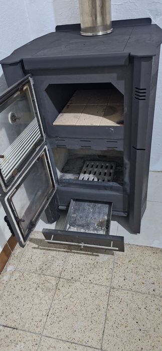 Salamandra metlor com forno estimada