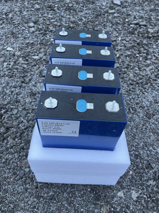 Ціна за 4 штуки Комірки LiFePO4 EVE 280ah 3.2v  ячейки акумулятори еве