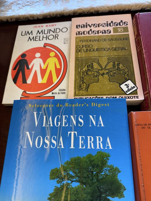 Vendo 10 livros diversos