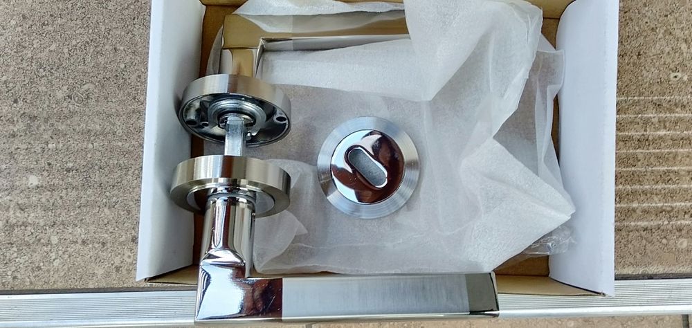 klamki drzwiowe nowe