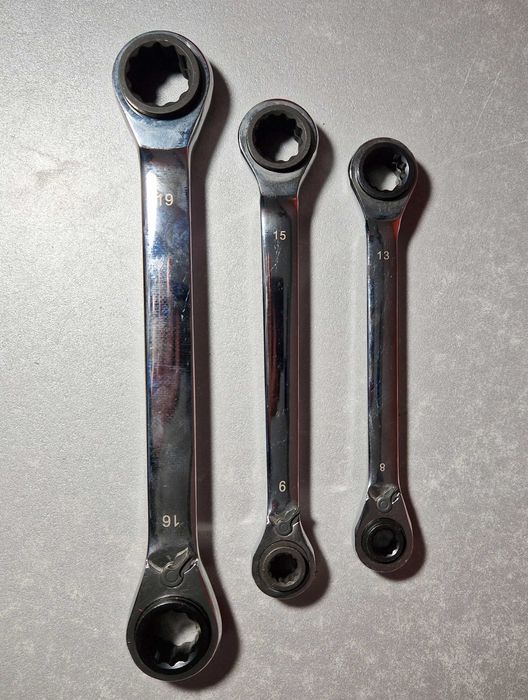 3 Klucze płasko-oczkowe  MEEC TOOLS 8-19