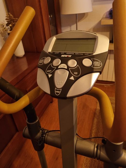 Maquina Elíptica NewFit