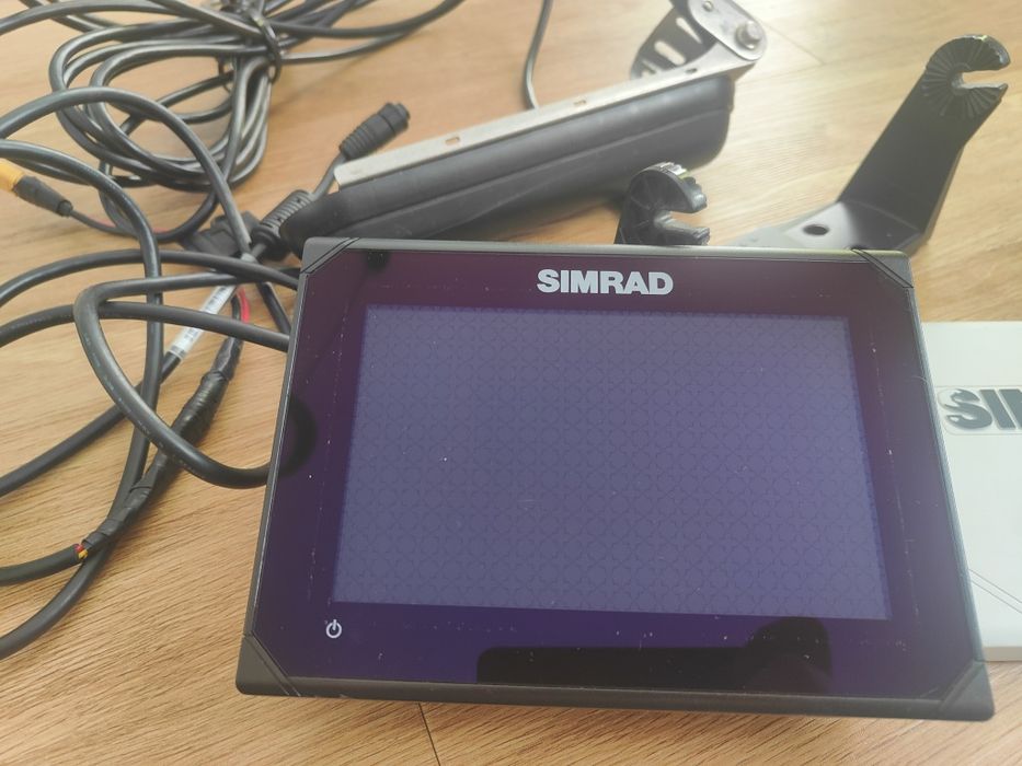 Echosonda Simrad GO7 XSE