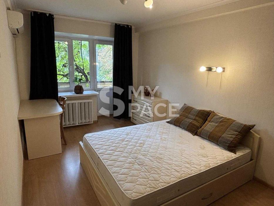 БЕЗ КОМІСІЇ Продаж 3-к квартири вул.Антонова 43 Солом'янський район