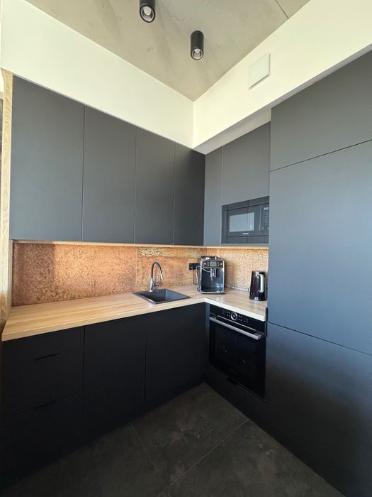 zabudowa kuchenna czarny mat + sprzęty