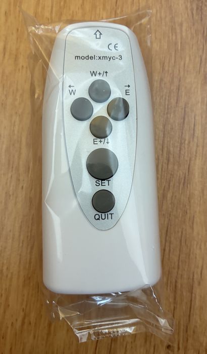 Солнечный трекер XMYC-3 двух осевой с датчиком ветра, пультом и концевыми выключателями.