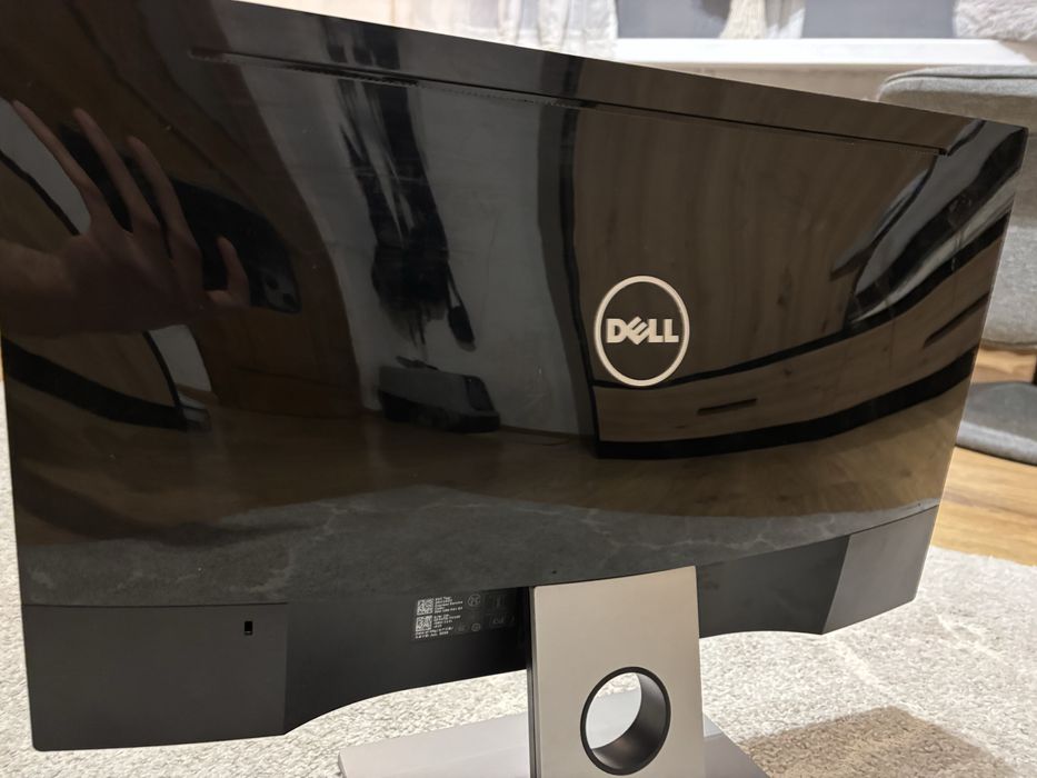 Monitor DELL 23,8 cali