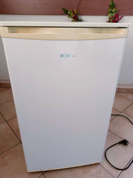 Mała lodówka Bomann 85 cm