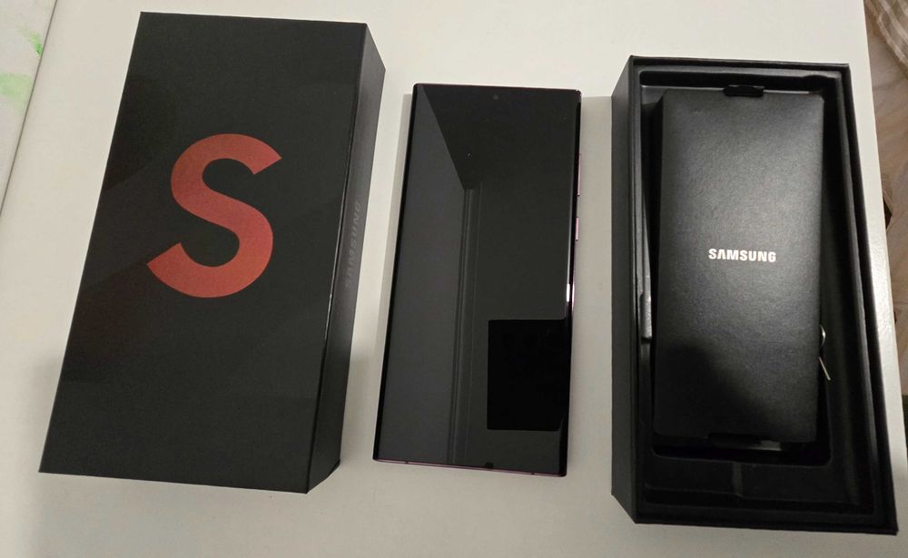Telemóvel, Samsung Galaxy S22 Ultra 5G - 256GB - cor Burgundy