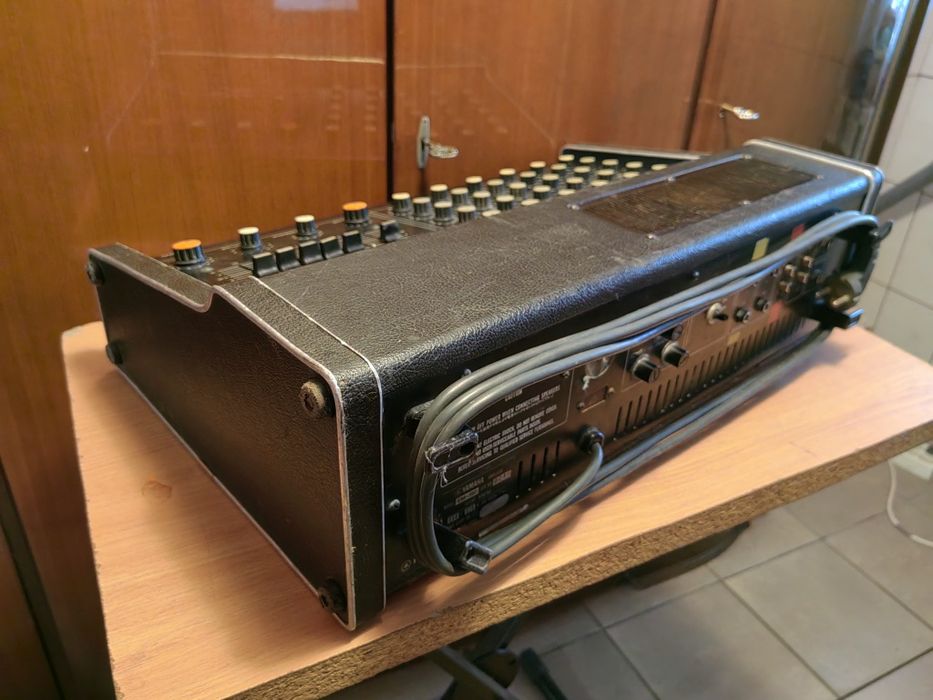 Mixer Vintage Yamaha EM-150