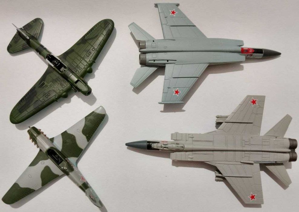Моделі літаків Як-9, МиГ-31, Ил-2 КСС, МиГ-21. Журнальна серія "Легендарные самолеты". Під переробки. Під конверсії.