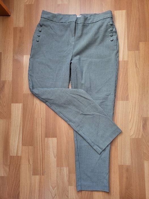 Spodnie cygaretki czarno białe w pepitkę Orsay r. 42