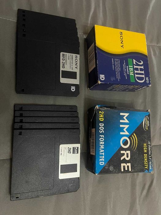 Disquetes 3.5” 2HD 1.44MB — Sony + MMore (11 unidades)