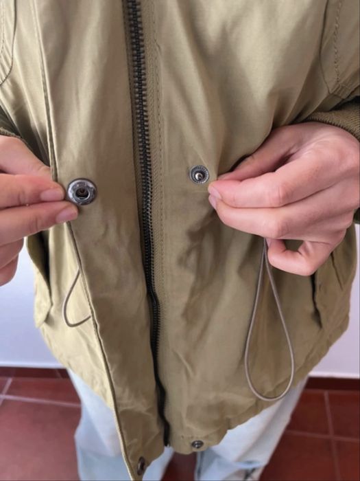 Casaco Inverno com pelo no gorro destacável