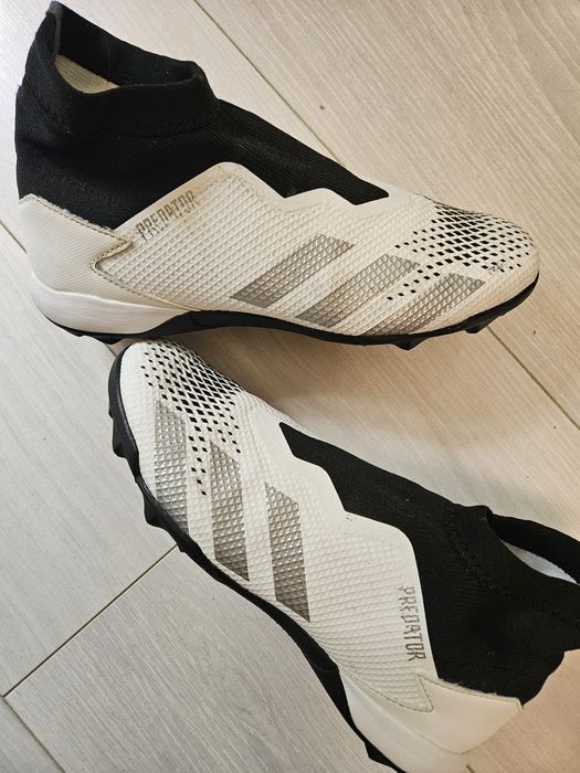Чоловічі футзалки сороконіжки Adidas Predator  41-41,5р