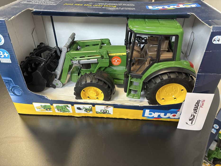BRUDER zabawka Ciągnik John Deere 6920 z ładowaczem czołowym - 02052