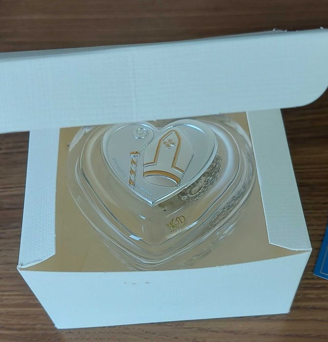 Caixa Cristal com Terço e aplicação em Prata