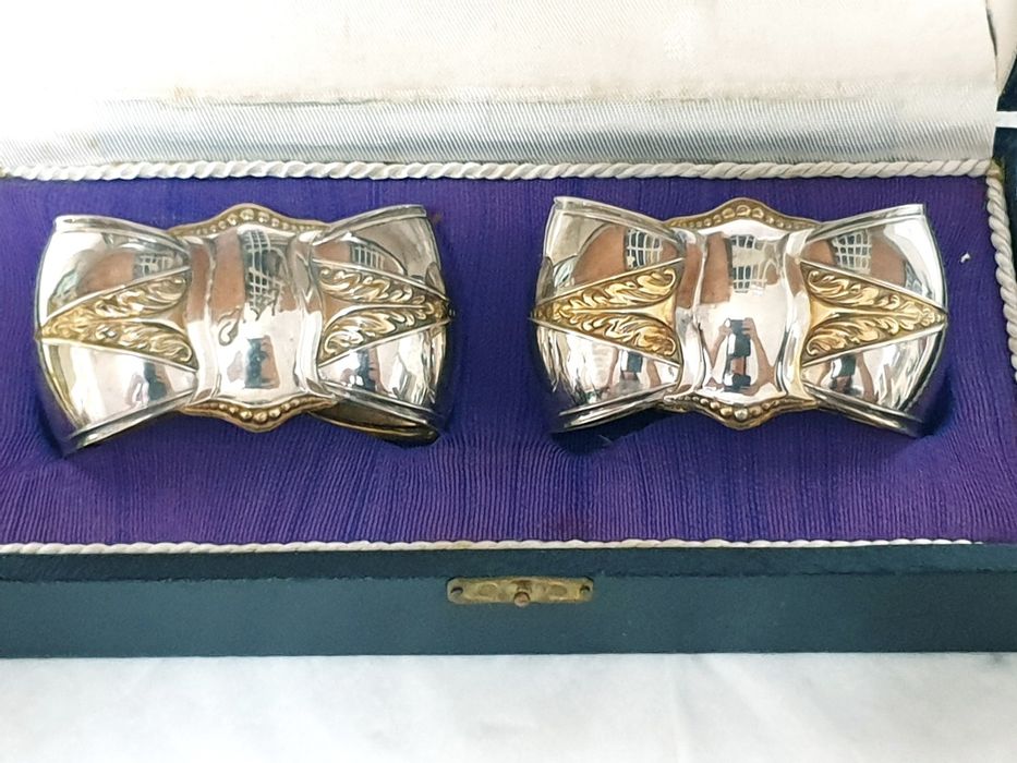Par de argolas de guardanapo Eberle vintage com banho em prata