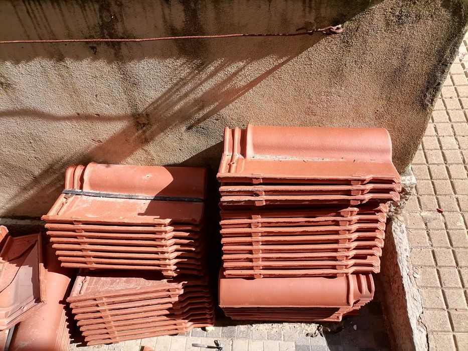 Telha cerâmica lusa