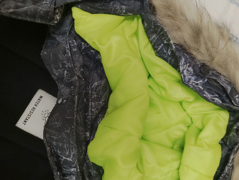 Зимова куртка H&M, р.140 (9-10 років)
