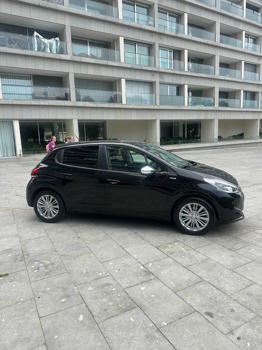 PEUGEOT 208 78000 km