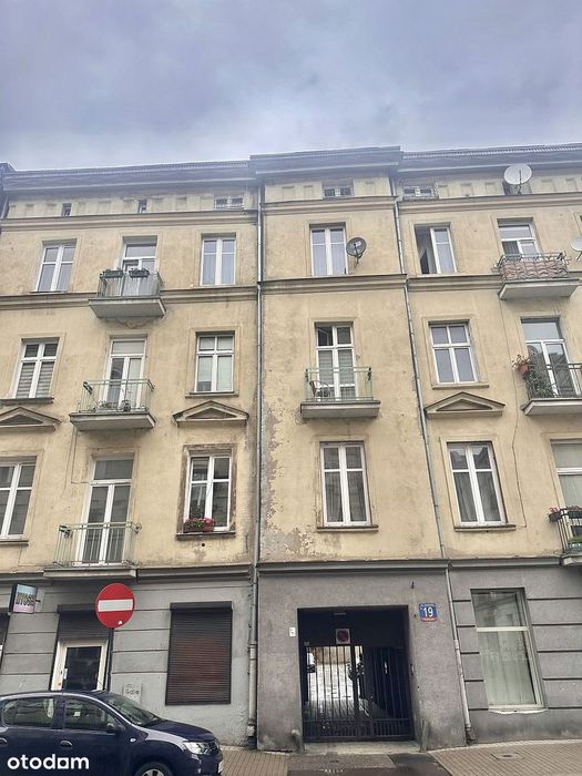 Nietuzinkowe mieszkanie na strychu z CO - ul. Próchnika