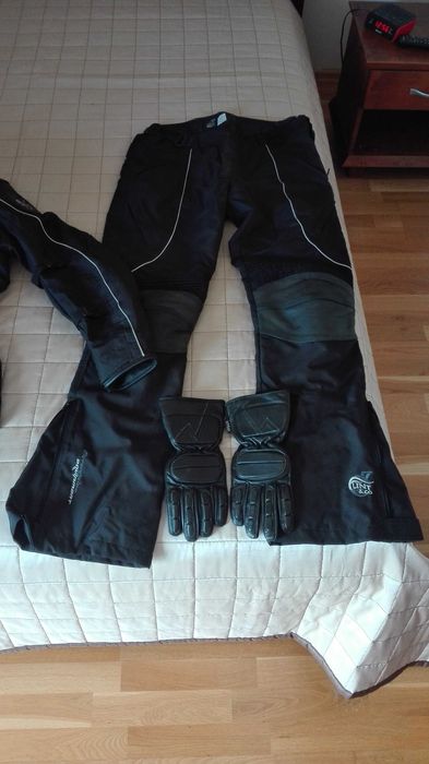 Kombinezon motocyklowy kurtka spodnie rękawice marki Funt