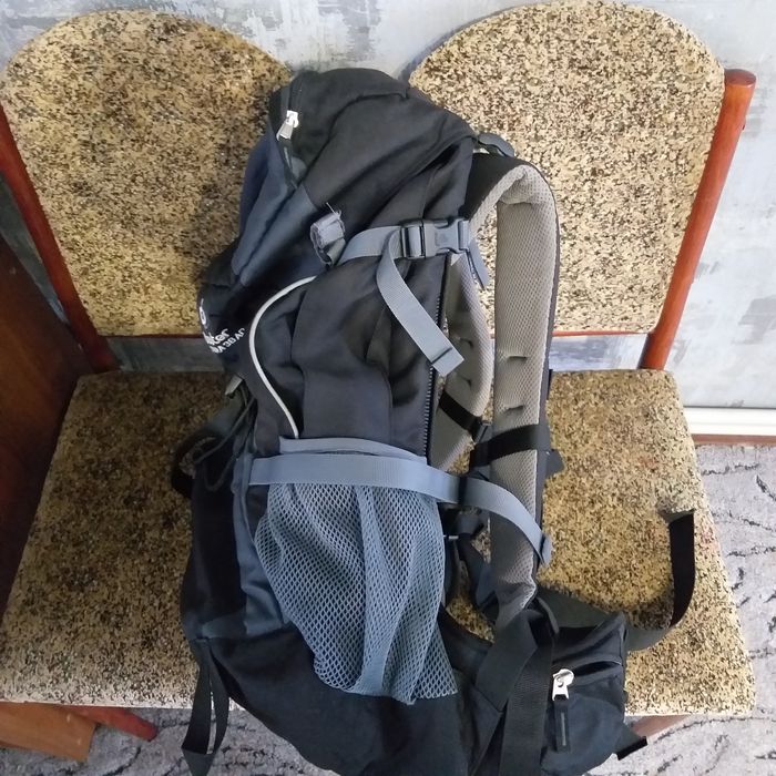 Продаю рюкзак Дойтер