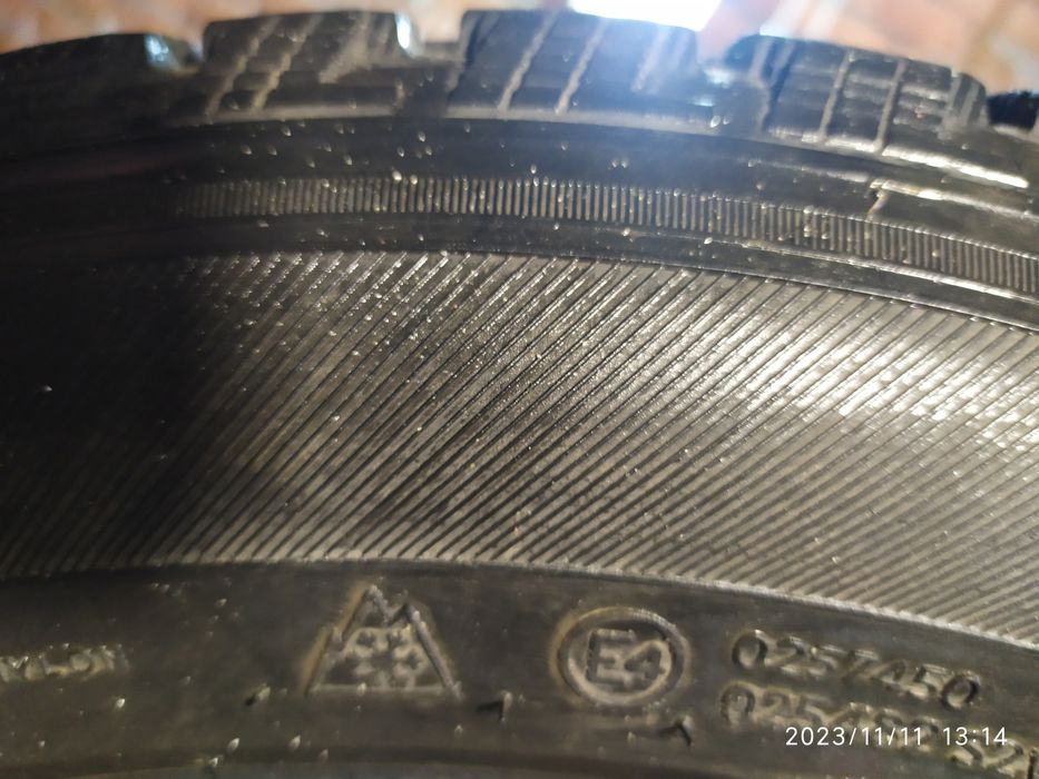 Зимові шини HANKOOK 215/60/16