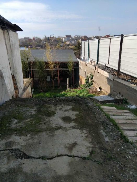 (4)  дом  на ул. Макарова в Черноморке