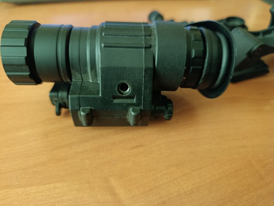 Прилад нічного бачення