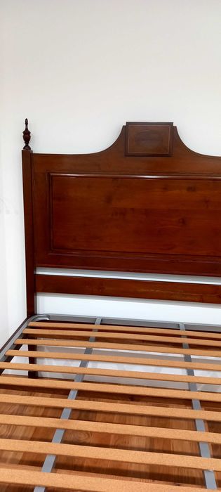 Cama em excelente estado