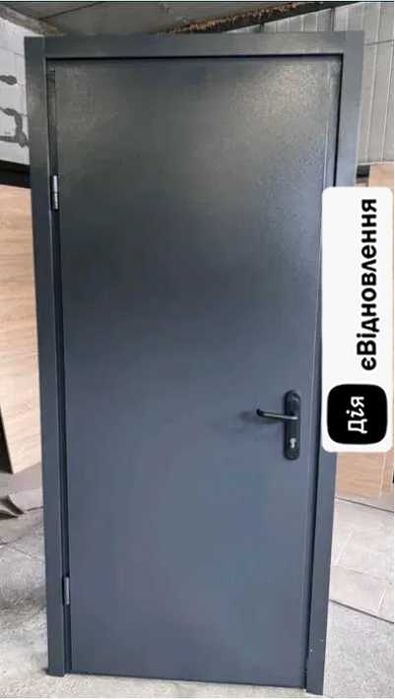 Найкраща ціна Вхідні двері металеві технічні Антрацит дсп в наявності