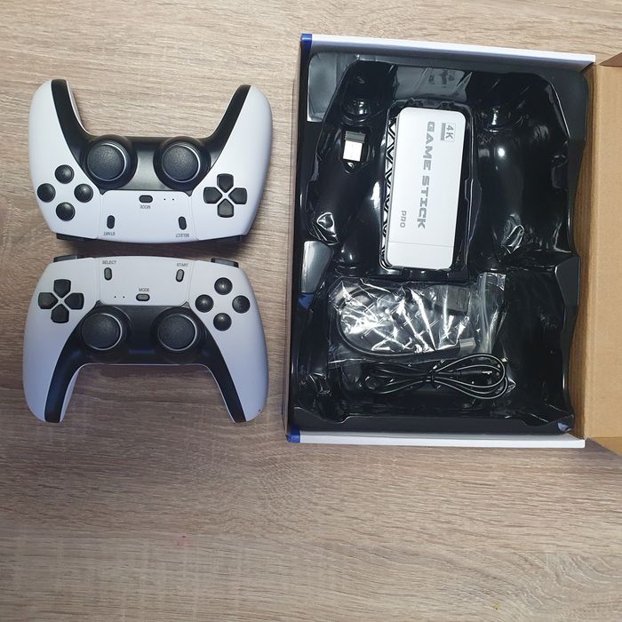 konsola retro 4K HDMI 2xpady ponad 20.000tys.gier Nowa