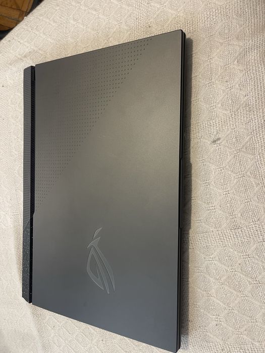 Asus ROG G17 Ryzen9/32GbDDR5/RTX4070/240hz