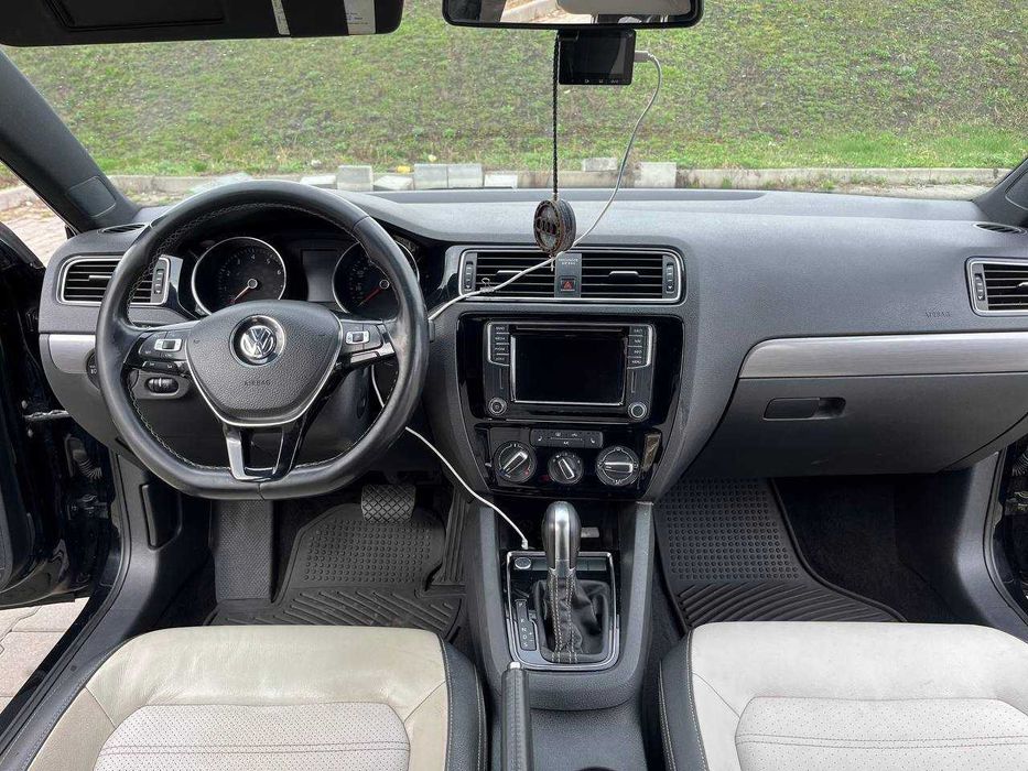 Продам Volkswagen Jetta