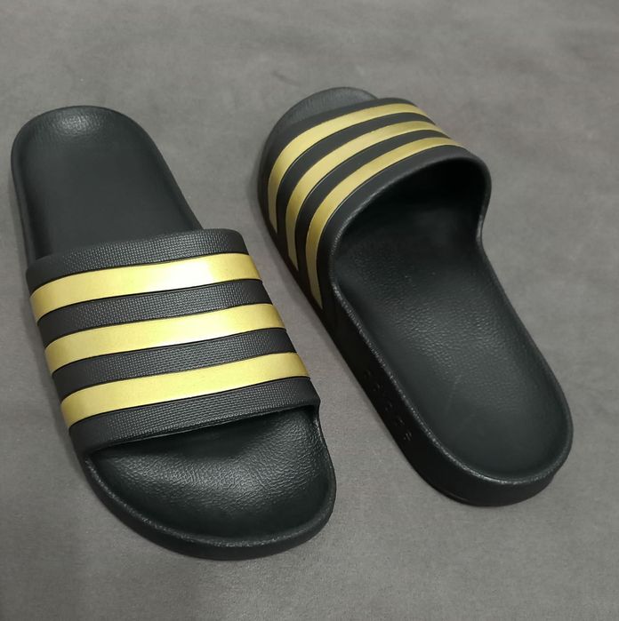 Нові Adidas Adilette Aqua