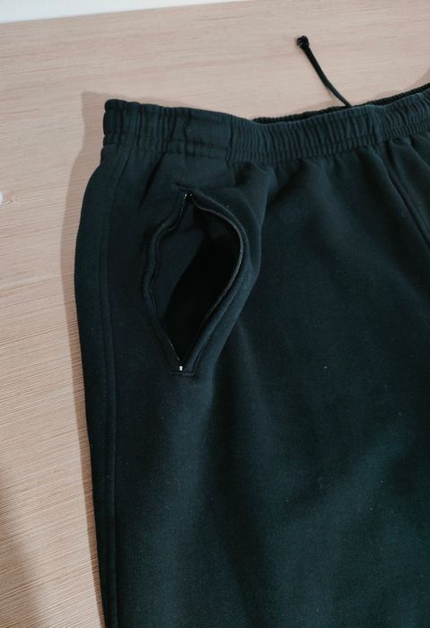 Czarne bawełniane spodnie dresowe marki Kempa capture używane XXXL