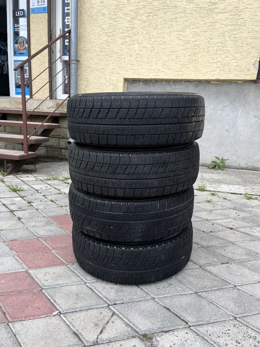 Зимові шини Bridgestone Blizzak VRX 205/65 R16 б/у (комплект)