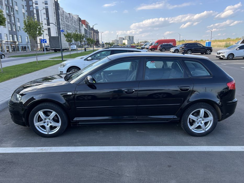 Audi a3 1.6 бензин