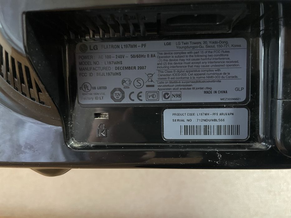 Монітор LG L197WHS