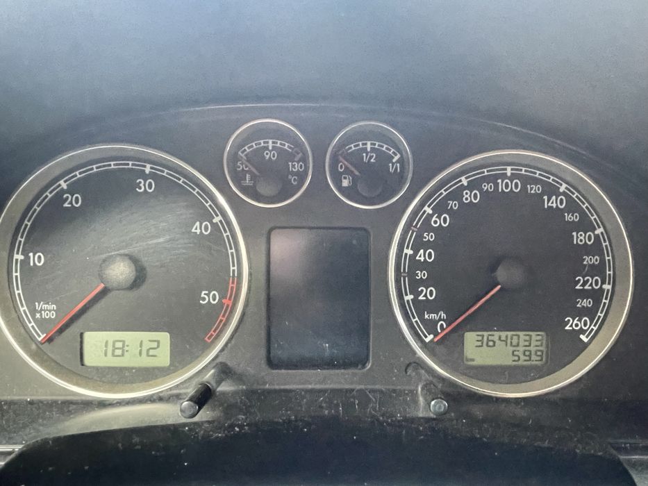 VW Passat confortline  TDi 130cv 2002